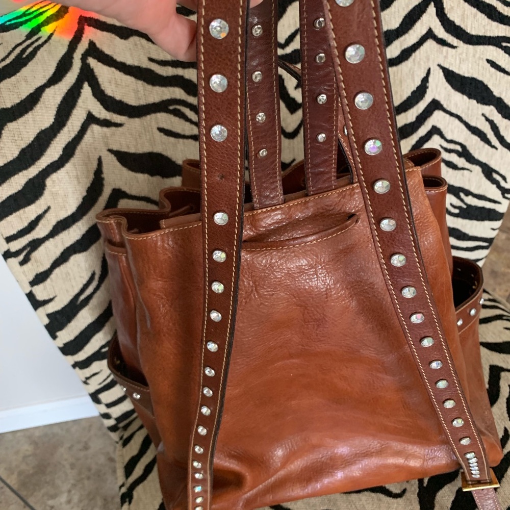 Leather backpack - Picture 3 of 3